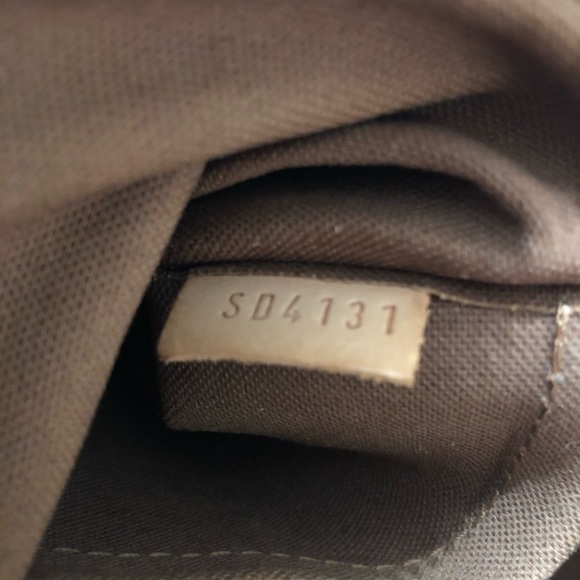 Authentic Louis Vuitton Tivoli PM - Picture 5 of 8